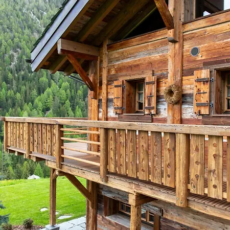 La Poya Tatil Evi